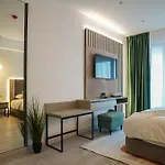 Poem - Roof Pool & Panoramic Sea View 酒店 艾福雷诺德