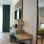 酒店 Poem - Roof Pool & Panoramic Sea View 4*