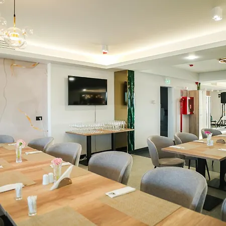 Poem - Panoramic Sea View Hotel