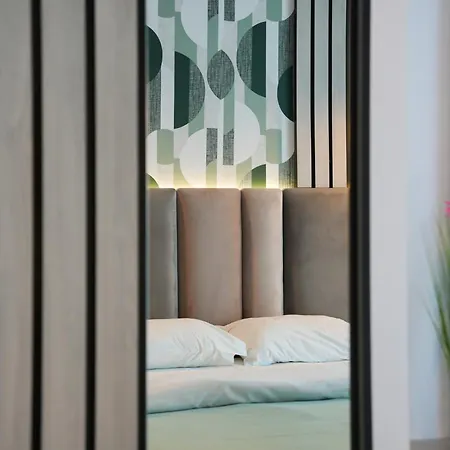 Hotel Poem Sea View 4*