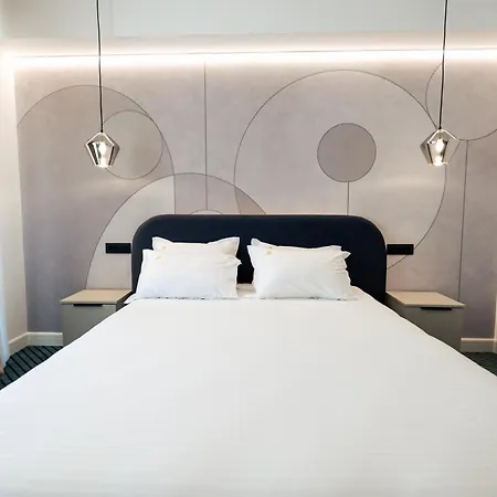 Hotel Poem - Roof Pool & Panoramic Sea View 4*